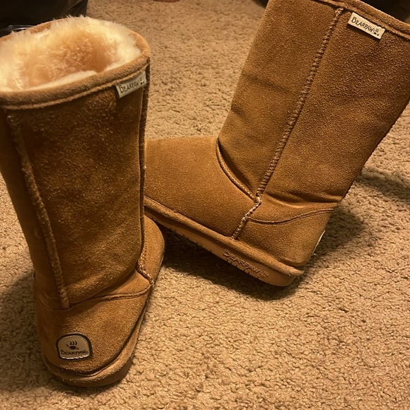 Bearpaw boot - Picture 2 of 3